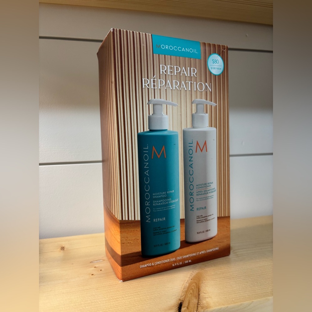 Moroccanoil Moisture Repair Shampoo and Conditioner SET! NEW!